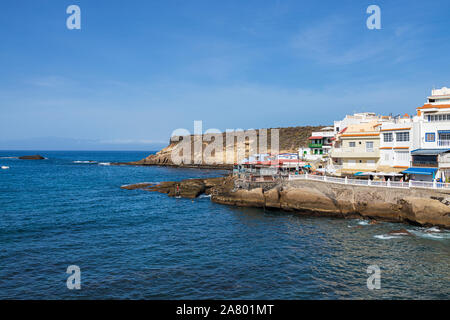 Piscis et la Masia del Mar restaurants sur le front de mer de La Caleta, Costa Adeje, Tenerife, Canaries, Espagne Banque D'Images