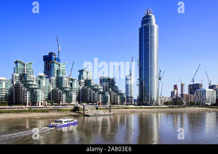 St George Wharf Tower, également connu sous le nom de la tour de Vauxhall, Vauxhall, Londres. Banque D'Images