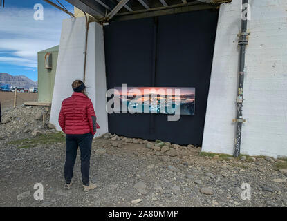 Exposition de photos en plein air, Jokulsarlon Glacial Lagoon, parc national du Vatnajökull, l'Islande, Site du patrimoine mondial de l'Unesco. Toutes les images par la glace professionnel Banque D'Images