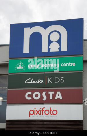 Mothercare store, Ravenside Retail Park, Edmonton, London Banque D'Images