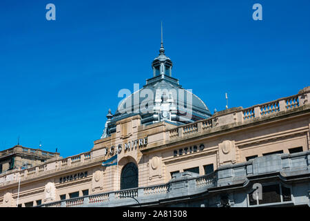 Buenos Aires, Argentine. Le 26 octobre 2019. La gare de Retiro Mitre (Estacion de Tren Retiro Mitre). Une gare terminus situé dans le district de Banque D'Images