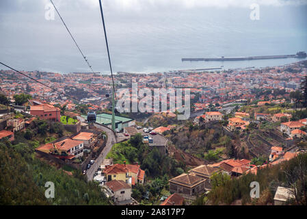 Madère, Portugal. 29 novembre 2019. vue depuis le téléphérique de Funchal sur l'île de Madère, au Portugal. Banque D'Images