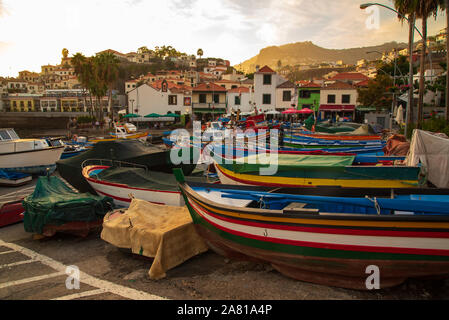 Madère, Portugal. 27 novembre 2019. Camara de Lobos dans l'île de Madère, au Portugal. Banque D'Images