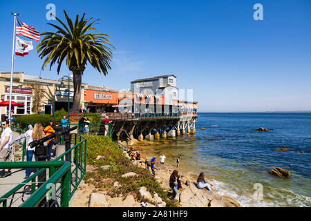 La trémie à poissons restaurant, MacAbee Beach, Cannery Row, Monterey, Californie, États-Unis d'Amérique. Banque D'Images