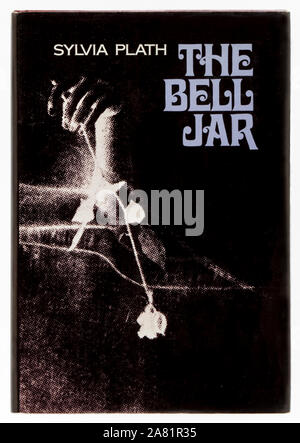 La Bell Jar par Sylvia Plath (1932-1963) sur une femme souffrant de maladie mentale a publié sous le pseudonyme de Victoria Lucas, un mois avant qu'elle s'est suicidée. Photographie de couverture de la première édition nous 1971 publié par Harper & Row, New York. Banque D'Images