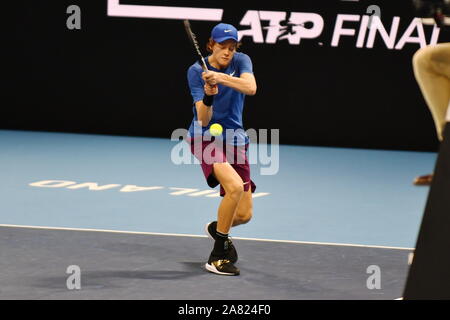 Milano, Italie, 05 Nov 2019, pécheur lors des finales ATP Next Gen - ronde de tournoi - Frances Tiafoe vs J. pécheur - Internationaux de Tennis - Crédit : LPS/Alessio Tarpini/Alamy Live News Banque D'Images