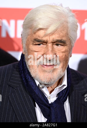 Cologne, Allemagne. 05Th Nov, 2019. L'acteur Mario Adorf vient à un événement pour la présentation de la remise des Prix du Programme cinéma 2019. Credit : Henning Kaiser/dpa/Alamy Live News Banque D'Images