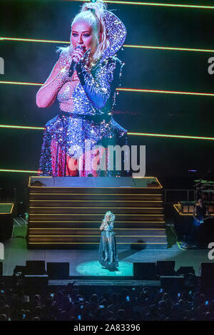 Dublin, Irlande. 05Th Nov, 2019. Christina Aguilera joue sur scène à un spectacle à guichets fermés au cours de la visite à l'arène 3X à Dublin. Credit : SOPA/Alamy Images Limited Live News Banque D'Images