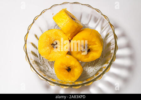 Les bananes cuites à la vapeur une recette ayurvédique jaune fruits Banque D'Images