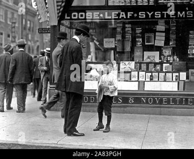 Loqulla James, un crieur, 12 ans. Documents de vente pour 3 ans, Mai 1910 Banque D'Images