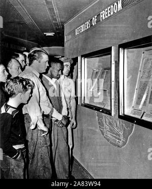 La liberté était un train train de sept voitures qui a voyagé à travers les États-Unis à partir de septembre 1947 jusqu'à janvier 1949. Il a été consacré à l'histoire de la démocratie américaine (visites à exhbit) Banque D'Images