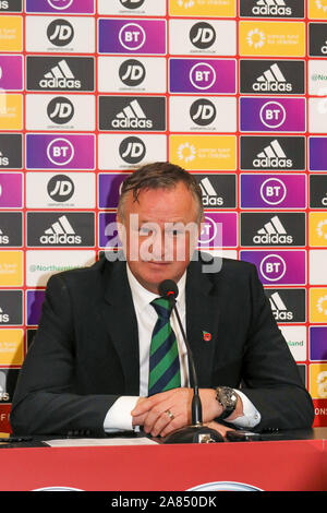 Stade National de Football, Windsor Park, Belfast, Irlande du Nord, Royaume-Uni. 08Th Nov 2019. L'Irlande du manager Michael O'Neill nommé son équipe aujourd'hui pour la finale EURO 2020 crucial groupe admissible C jeux contre les Pays-Bas (16 novembre à Belfast) et en Allemagne (à Francfort le 18 novembre). L'Irlande du Nord se trouvent dans la troisième table derrière les deux pays.Crédit : David Hunter/Alamy Live News. Banque D'Images