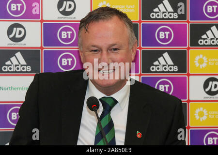 Stade National de Football, Windsor Park, Belfast, Irlande du Nord, Royaume-Uni. 08Th Nov 2019. L'Irlande du manager Michael O'Neill nommé son équipe aujourd'hui pour la finale EURO 2020 crucial groupe admissible C jeux contre les Pays-Bas (16 novembre à Belfast) et en Allemagne (à Francfort le 18 novembre). L'Irlande du Nord se trouvent dans la troisième table derrière les deux pays.Crédit : David Hunter/Alamy Live News. Banque D'Images