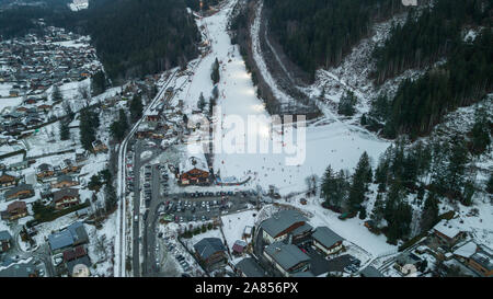 Drone aérien vue de pente de neige domaine des planards à Chamonix Banque D'Images