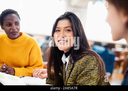 Portrait of smiling, confident businesswoman Banque D'Images