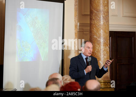 Simon Jenkins au déjeuner littéraire Oldie 05-11-19 Banque D'Images