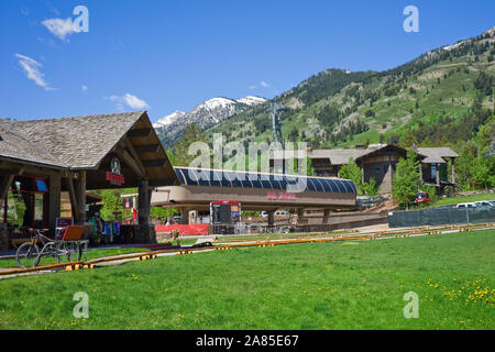 Bridger Centre et télécabine, Jackson Hole Mountain Resort à l'été Banque D'Images