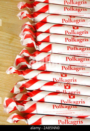 Polkagris à Polkagris boulangerie Baker dans le centre de Gränna. Jeppe Photo Gustafsson Banque D'Images