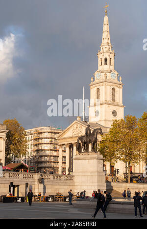 Église anglicane anglaise St Martin-in-the-Fields à l'angle nord-est de Trafalgar Square dans la Cité de Westminster, Londres, Royaume-Uni Banque D'Images