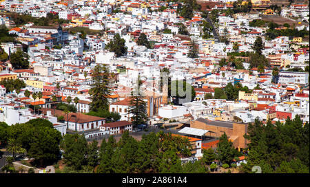 Gran Canaria, octobre, vue aérienne sur la ville historique de Teror Banque D'Images