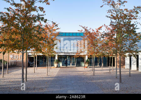 RHS Wisley entrée du jardin en automne, Surrey, Angleterre Banque D'Images