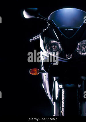 Studio image d'spotlit Moto Honda. Années 2000. Banque D'Images
