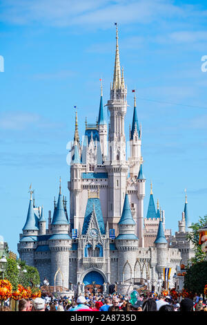 Vue sur le château de Cendrillon au Magic Kingdom Banque D'Images