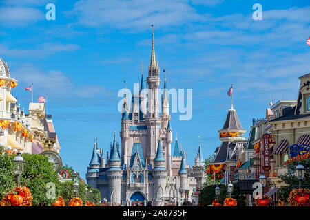 Vue sur le château de Cendrillon au Magic Kingdom Banque D'Images