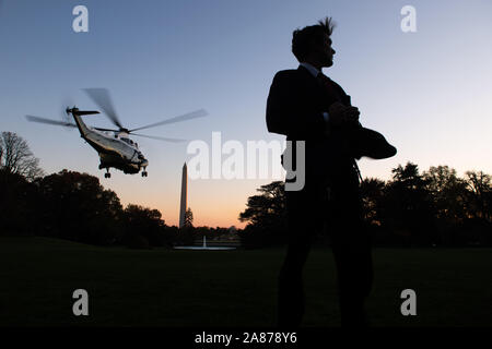 Washington, United States. 06 Nov, 2019. Le président Donald Trump quitte la Maison Blanche pour un voyage à la Louisiane, à Washington, DC le mercredi, Novembre 6, 2019. Photo par Kevin Dietsch/UPI UPI : Crédit/Alamy Live News Banque D'Images