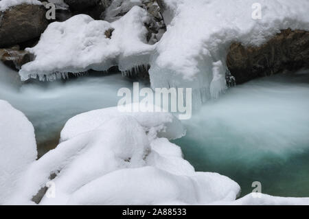 En hiver Partnachklamm près de Garmisch-Partenkirchen, Bavière, Allemagne Banque D'Images