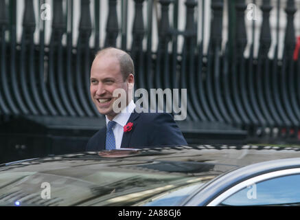 Londres, Royaume-Uni. Novembre 2019. Le duc de Cambridge sourire alors qu'il quitte Saint Martin dans les champs après avoir assisté au lancement de l'urgence nationale, une fiducie de bienfaisance catastrophe BRITANNIQUE . Credit : amer ghazzal/Alamy Live News Banque D'Images