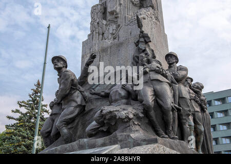 Monument commémoratif de guerre sur le front de mer à Lecco dans le lac de Côme, Lombardie Italie Europe EU Banque D'Images