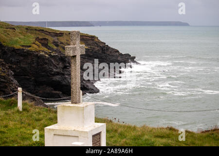 Clifftop Memorial près de Cornwall, Porthleven Banque D'Images