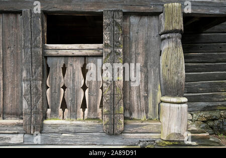 Détail d'une maison datant du 18e siècle, à partir de la région Telemark. Musée norvégien d'histoire culturelle (Norsk Folkemuseum) à Bygdoy. Oslo, Banque D'Images