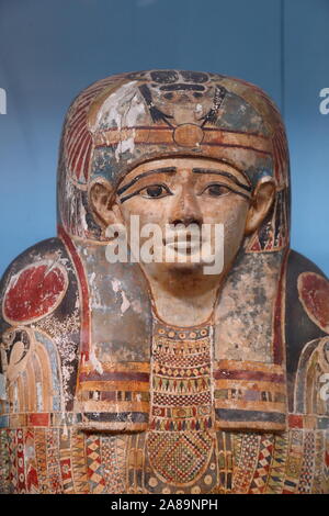 Cercueil en bois peint d'une momie égyptienne au British Museum, London, UK Banque D'Images