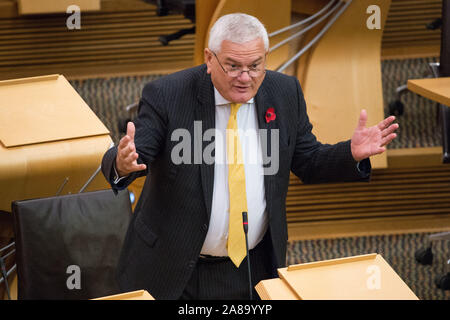 Edinburgh, Royaume-Uni. 7 novembre 2019.Photo : Mike gronde MSP, du Parti démocrate-libéral écossais. Débat à l'étape 1 : les référendums (Ecosse) Projet de loi. Des scènes de l'hémicycle au parlement écossais. Crédit : Colin Fisher/Alamy Live News Banque D'Images