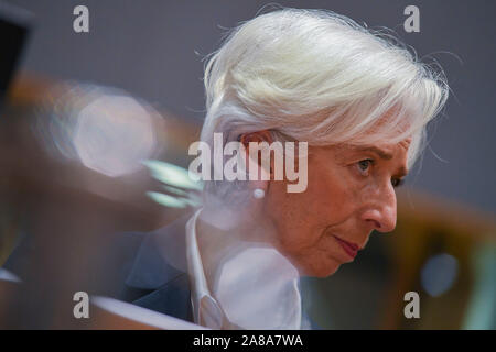 Bruxelles, Belgique. Nov 7, 2019. Christine Lagarde, Président de la Banque centrale européenne, attend d'assister à la réunion de l'Eurogroupe à Bruxelles, Belgique, le 7 novembre, 2019. La Commission européenne a déclaré jeudi que la zone euro produit intérieur brut (PIB) devrait augmenter de 1,1 pour cent en 2019 et de 1,2  % en 2020 et 2021. Par rapport aux projections de l'Union européenne est le bras exécutif publié en juillet, la prévision de croissance a été réduit de 0,1 points de pourcentage pour 2019 et de 0,2 points de pourcentage pour 2020. Credit : Riccardo Pareggiani/Xinhua/Alamy Live News Banque D'Images