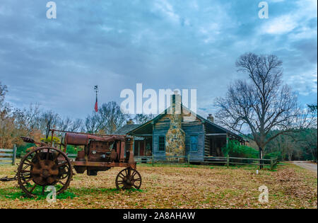 Musée des anciens du camp français occupe un chalet 1885 dogtrot. Le musée dispose de souvenirs du camp français, l'Académie 125 ans d'histoire. Banque D'Images