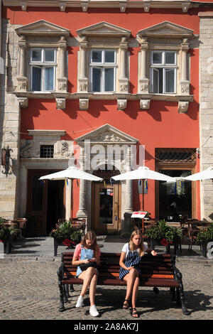 Maisons-Heppener au Market Square Rynok, Lviv, Ukraine Banque D'Images