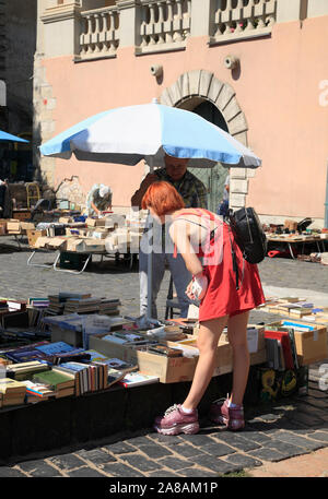 Marché aux puces-book-sur Muzeina square, Lviv, Ukraine Banque D'Images