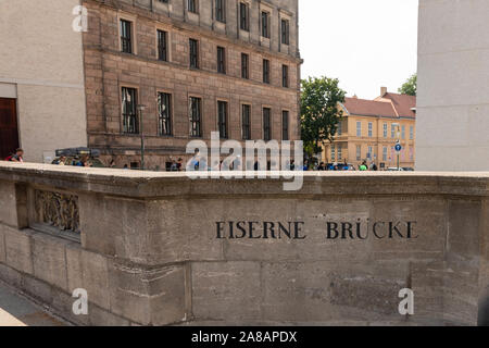 La Eiserne Brücke (Pont (Eiserne Berlin-Mitte, 1916) a été construite entre 1914-1916 comme un trafic et pont pied sur un étroit affluent de la Spree Banque D'Images