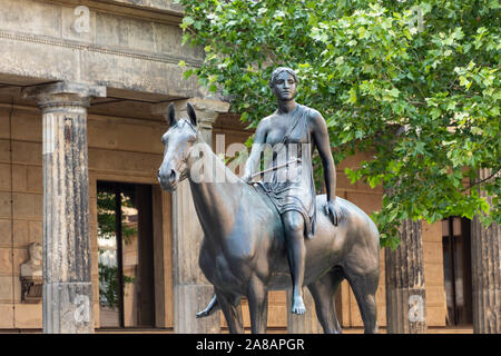 Amazone zu Pferde - Amazon à cheval, 1890, Louis Tuaillon (1862-1919) à l'ancienne Galerie Nationale (Alte Nationalgalerie, Berlin, Museumsinsel(), Ge Banque D'Images