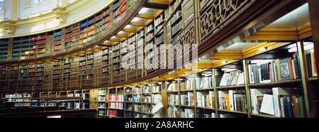 Bibliothèque dans une bibliothèque, British Museum, Londres, Angleterre Banque D'Images