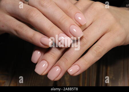 Meilleurs ongles manucure sur de belles femmes Banque D'Images