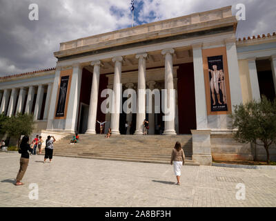 Façade d'un musée, Musée Archéologique National, Athènes, Attique, Grèce Banque D'Images