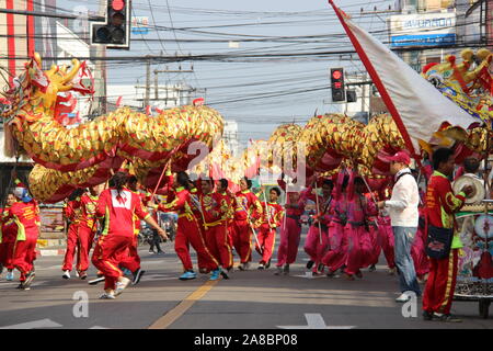 Danse du dragon chinois Roi Et procession, Thaïlande Banque D'Images