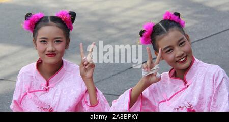 Danse du dragon chinois Roi Et procession, Thaïlande Banque D'Images