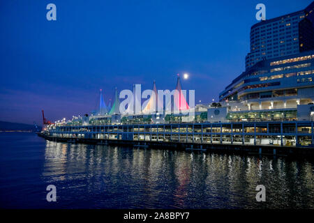 Canada Place, l'hôtel Pan Pacific, Vancouver Convention Centre, Vancouver, Colombie-Britannique, Canada Banque D'Images