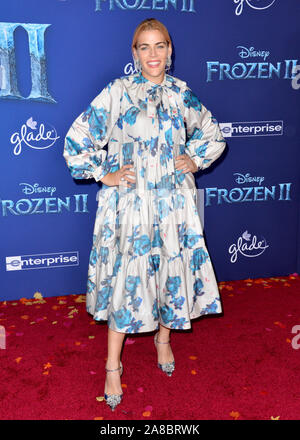 Los Angeles, USA. 07Th Nov, 2019. LOS ANGELES, USA. Novembre 07, 2019 : Busy Philipps lors de la première mondiale pour Disney's '2' gel à l'Kodak Theater. Crédit : Paul Smith/Alamy Live News Banque D'Images