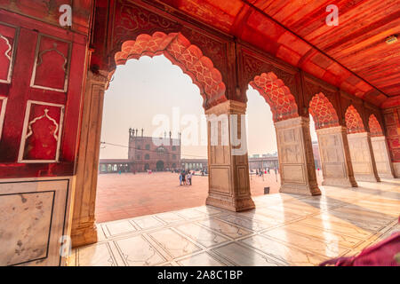 Intérieur et extérieur Jama Masjid de Delhi - la plus grande mosquée de l'Inde Banque D'Images